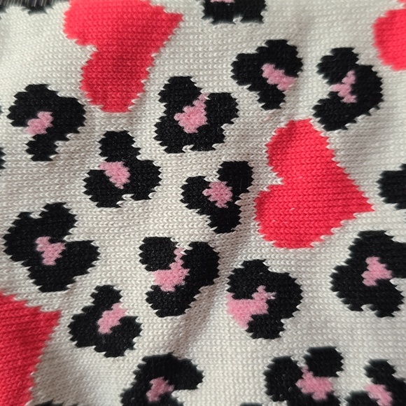 MIXIT BRAND WOMEN'S HEARTS VALENTINES BUNDLE OF 3 CREW SOCKS FITS SHOE SIZE 4-10 - Picture 4 of 9